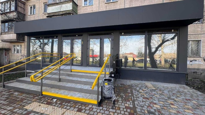 ПРОДАЖ ЕДИНОГО фасадного приміщення на Філатова! - фото 1