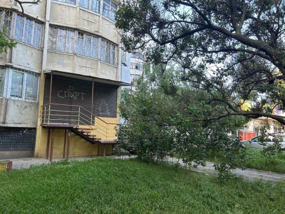 Фасадный офис в Одессе. Можно под аптеку