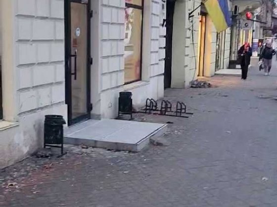 продаж. Фасадне приміщення  на вул. Рішельєвській /1-й поверх, Центр Одеса