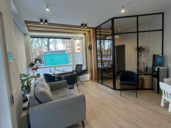 Окрема будівля під піццерію ,кавярню, заклад харчування біля нового ЖК Київ