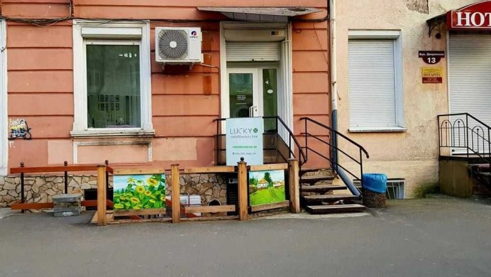 Фасадне приміщення в самому серці Одеси – 5 хвилин до Дерибасівської! - фото 1