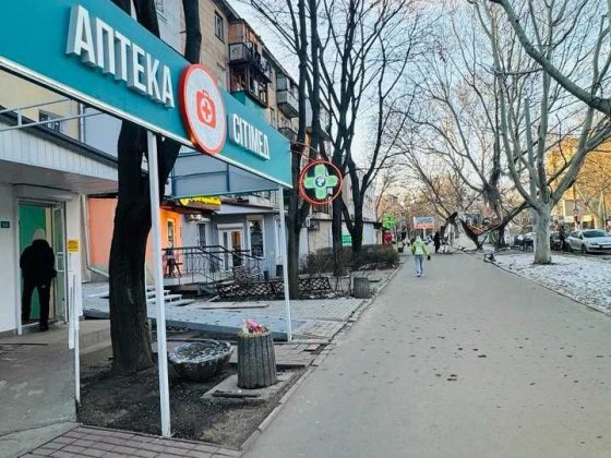 Фасадне приміщення з ремонтом — вул. Філатова