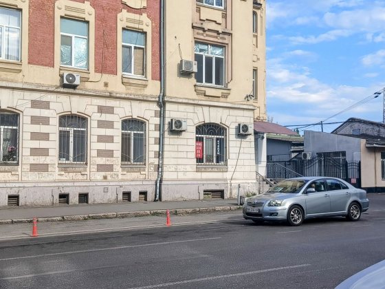 Продаж без комісії ‼️ Центр фасад  212м!