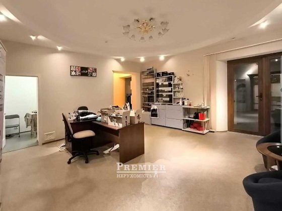 ТЕРМІНОВО приміщення з ремонтом в Центрі для офісу,салону,мед.кабінету Одеса