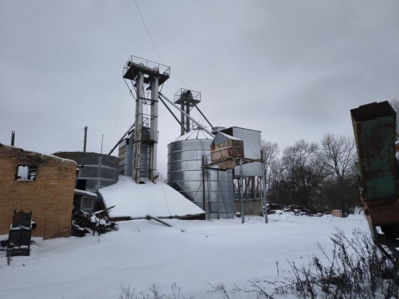 Виробнича база, зерносклад Іллінці