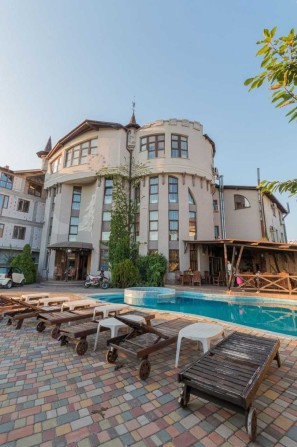 Продажа готового бизнеса в Черноморке отель с рестораном - фото 1