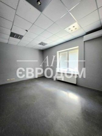 Продається офісне приміщення на вул. Римарській, 25 - фото 1