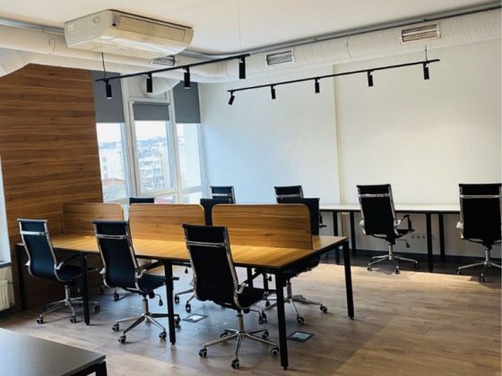 Продам офисное помещение на Лидерсовском Бульваре