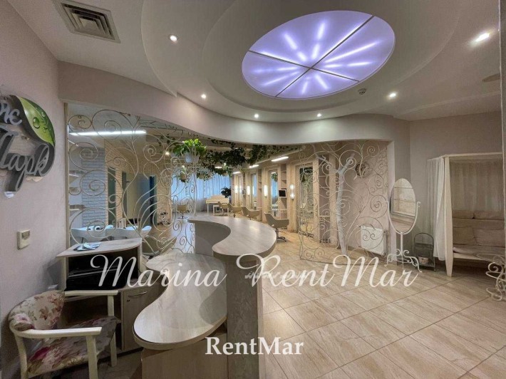 Красивый салон красоты с оборудованием ул Маршала Говорова 180 кв м - фото 1