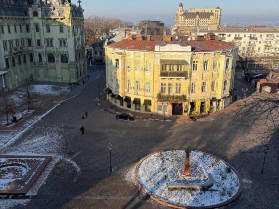 Продам комерційне приміщення в ЦЕНТРІ  з видом на вул. Дерибасівську Одеса