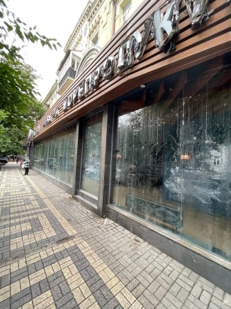 Продажа.Фасадное помещение.Центр.Жуковского(Караванского) - фото 1