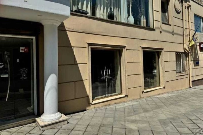 Продажа фасада в Приморском р-не с высоким трафиком на Черняховского - фото 1