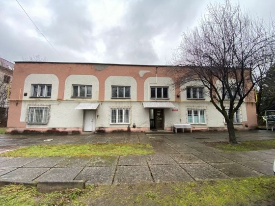 Будівля виробничого підприємства в м.Тячів Тячев