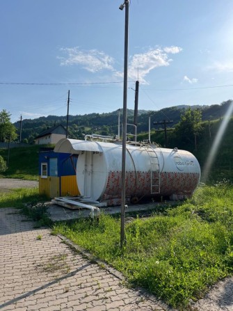 Продам АЗС в м. Рахiв, бiля дороги - фото 1