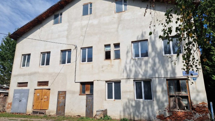 Окрема будівля (бувша котельня) 765м² під магазин/склад/виробництво - фото 1