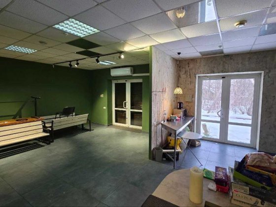 Велике комерційне приміщення в хорошій локації. Богородчани Богородчаны