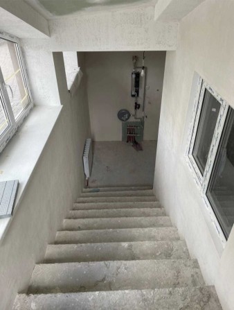 Очень срочно  продам  свой 2 помещения На  Борщаговке с ремонтом - фото 1