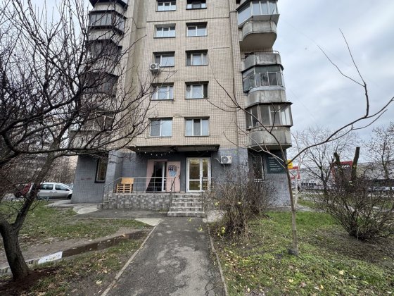 Власник. Симиренко 1 б.Продам приміщення з надійними орендарями. Софіївська Борщагівка