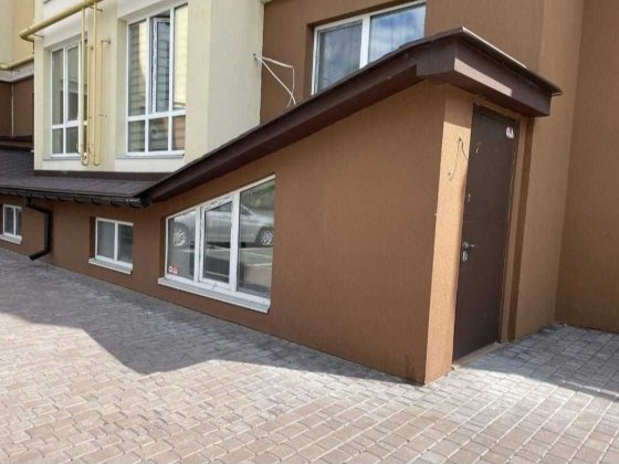 Срочно продам с ремонтом комерчесткое  помищения ЖК Львовский Затышок Петропавлівська Борщагівка