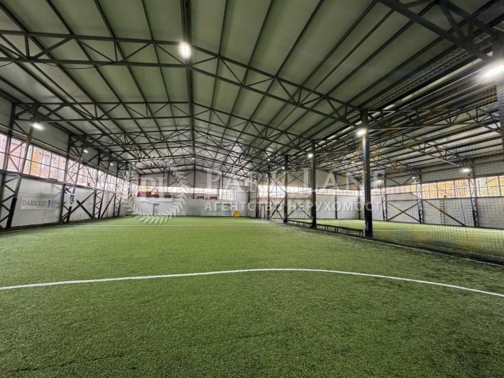 Продаж футбольної бази, Віта Поштова, 8 км Київ, без % - фото 1