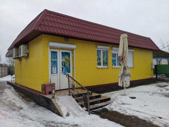 Продам нежитлове приміщення / магазин Узин