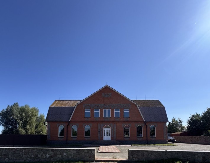 приміщення з ремонтом  в центрі міста під ресторан,магазин,тц - фото 1