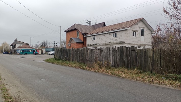 Продаж приміщення під магазин в самому центрі смт Клавдієво-Тарасове - фото 1