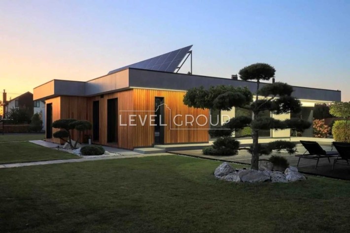 Продаж сучасного будинку з басейном та озером, 10 км від Києва,Осещина - фото 1