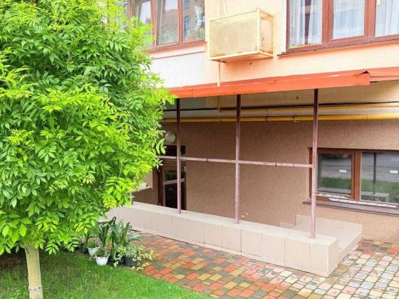 Продам комерційне приміщення Жк Сім'я/7-я. Щасливе. Кабінет.Офіс. Счастливое