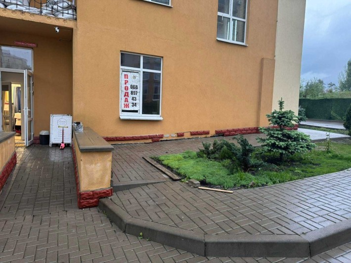 Продаж фасадного приміщення в ЖК Чайка - фото 1