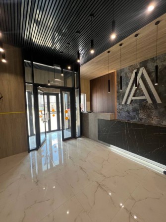 Продам офис с ремонтом в новом Бизнес центре на Таирова - фото 1