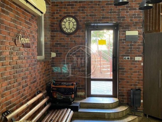 Продажа действующего бизнеса салон красоты в ЖК Радужный