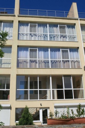 Приватний котедж-готель біля моря, готовий для працюючий бізнес - фото 1