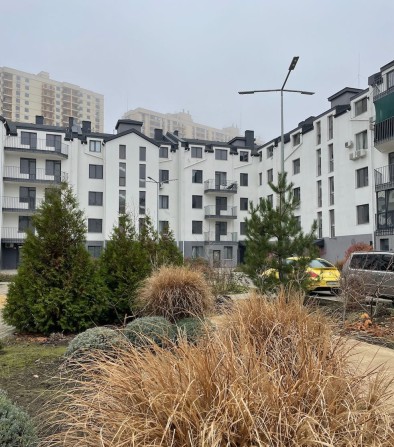 Продам коммерческое помещение на поселке ЖК Вентум Сахарова - фото 1