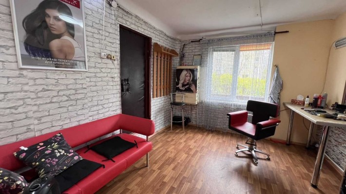 Продам готовый бизнес, действующий салон красоты в Великодолинском - фото 1