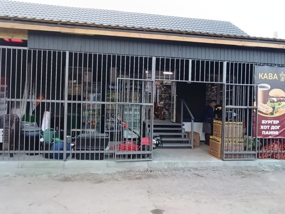 Продам магазин у селі, 80 кв.м Кам'яні Потоки