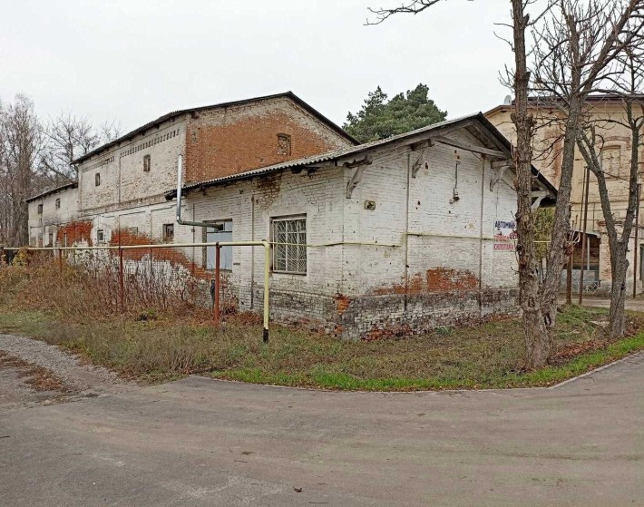 Нежитлова будівля, площею 222,1 кв.м, м. Тростянець - фото 1