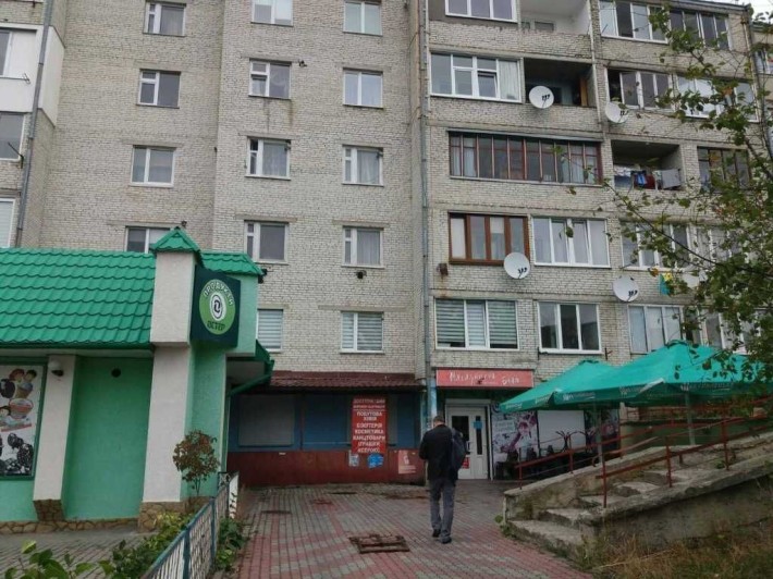 Приміщення 130,2 м² під магазин  м. Тернопіль, вул. Золотогірська, 20 - фото 1