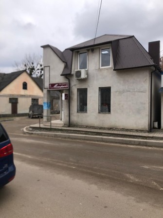 Продам приміщення комерційного використання у центрі м.Збараж - фото 1