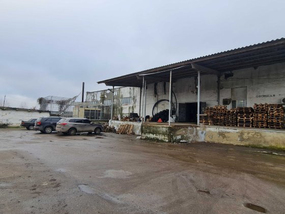 Продажа под склад/ про-во 4400 м2 в Васищево подвал и 1 этаж с рампой Васищеве