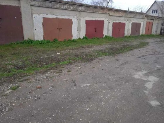 ПРОДАЖ -  Котельня, гаражі в кількості 6 шт., площею 147,2 кв.м. Красилів