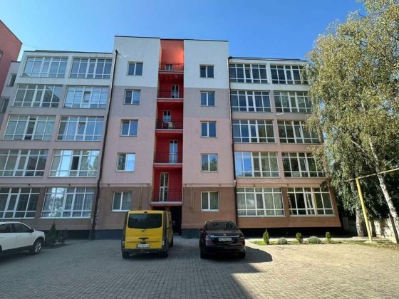 Продаж нежитлового приміщення Сторожинець