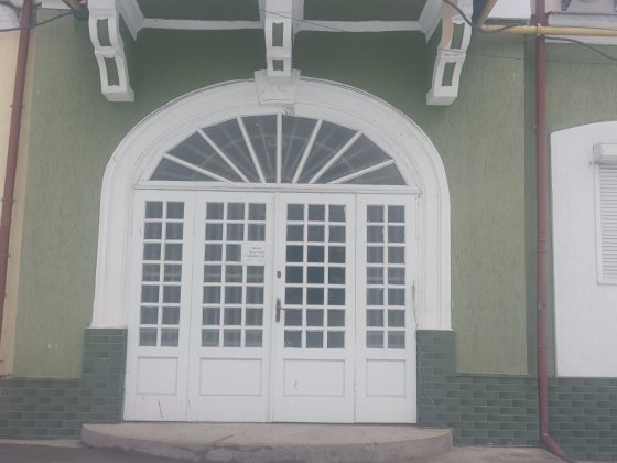 Продам комерційне приміщення у центрі м.Заліщики Годилів