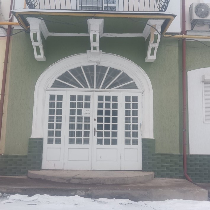 Продам комерційне приміщення у центрі м.Заліщики - фото 1