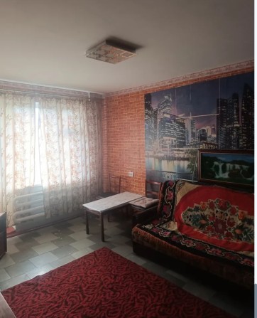 Сдам 1-к квартиру, район школы №7. Есть техника и Wi-Fi (Собственник) - фото 1