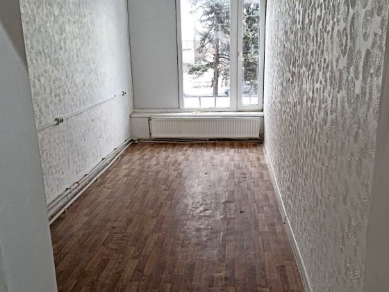 Оренда комерційного приміщення 13 м², центр, Будинок Побуту, Охтирка Охтирка