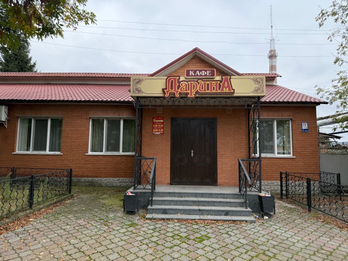 Оренда Будівля кафе, територія 8 сот. - фото 1