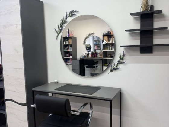 Оренда місця в салоні краси