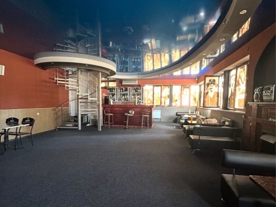 Сдам комерцию, 200кв, с хостелом, можно 400кв Кам'янське