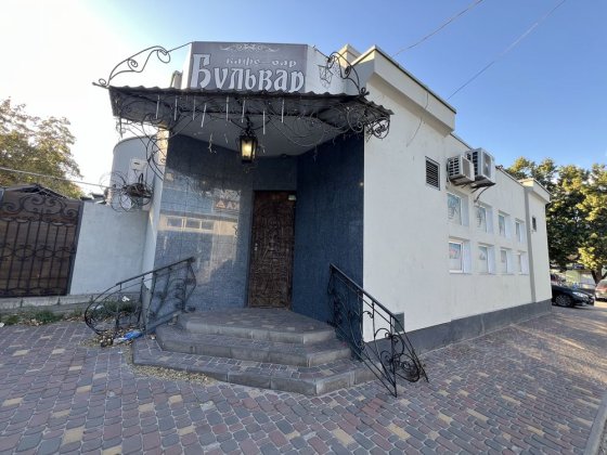 Кафе Бульвар с летней площадкой